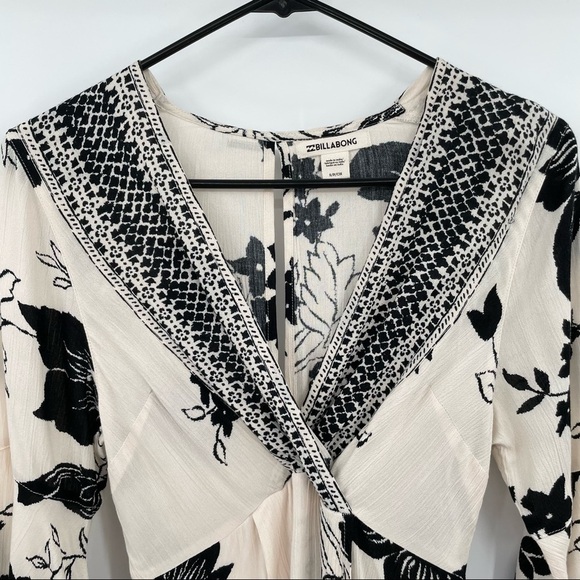 Billabong Boho Free Spirit Bell Sleeve Dress - Picture 9 of 12